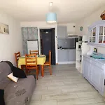 Cabine, Terrasse Au Grau-du-roi, Proche Et Commerces - Fr-1-307-96 * Le Grau-du-Roi