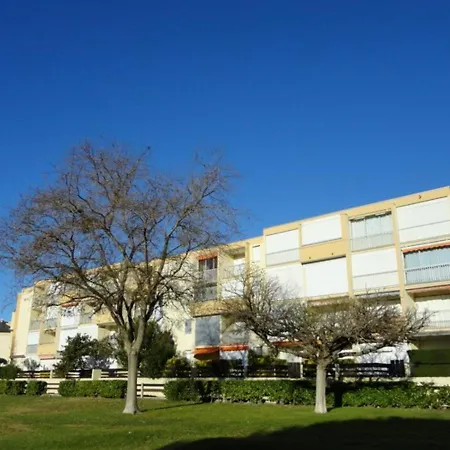 Apartment Cabine, Terrasse Au Grau-du-roi, Proche Et Commerces - Fr-1-307-96