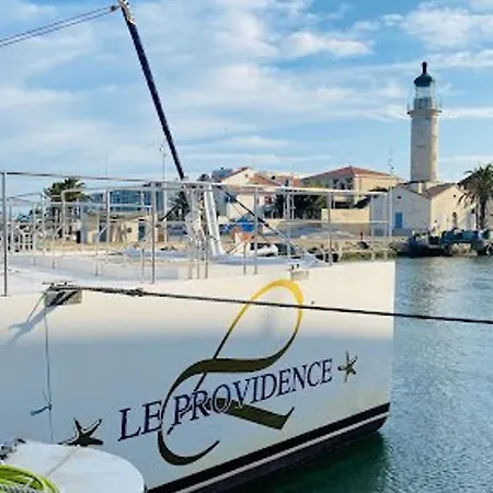 Cabine, Terrasse Au Grau-du-roi, Proche Et Commerces - Fr-1-307-96 Le Grau-du-Roi
