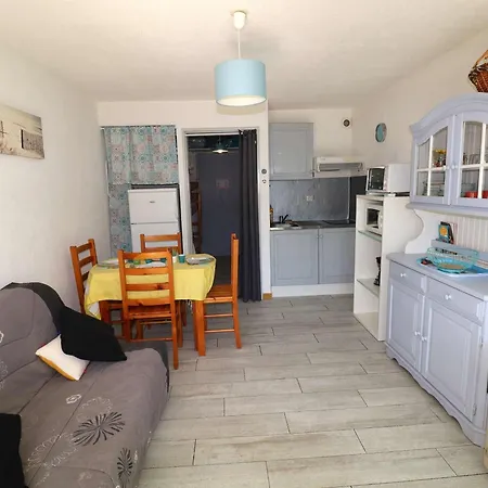 Cabine, Terrasse Au Grau-du-roi, Proche Et Commerces - Fr-1-307-96 * Le Grau-du-Roi
